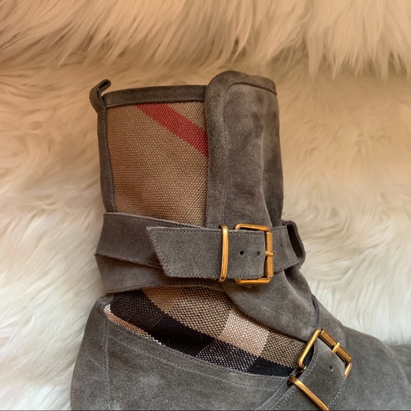 Authentic Burberry Worcester Belt Suede Boots - Picture 2 of 14